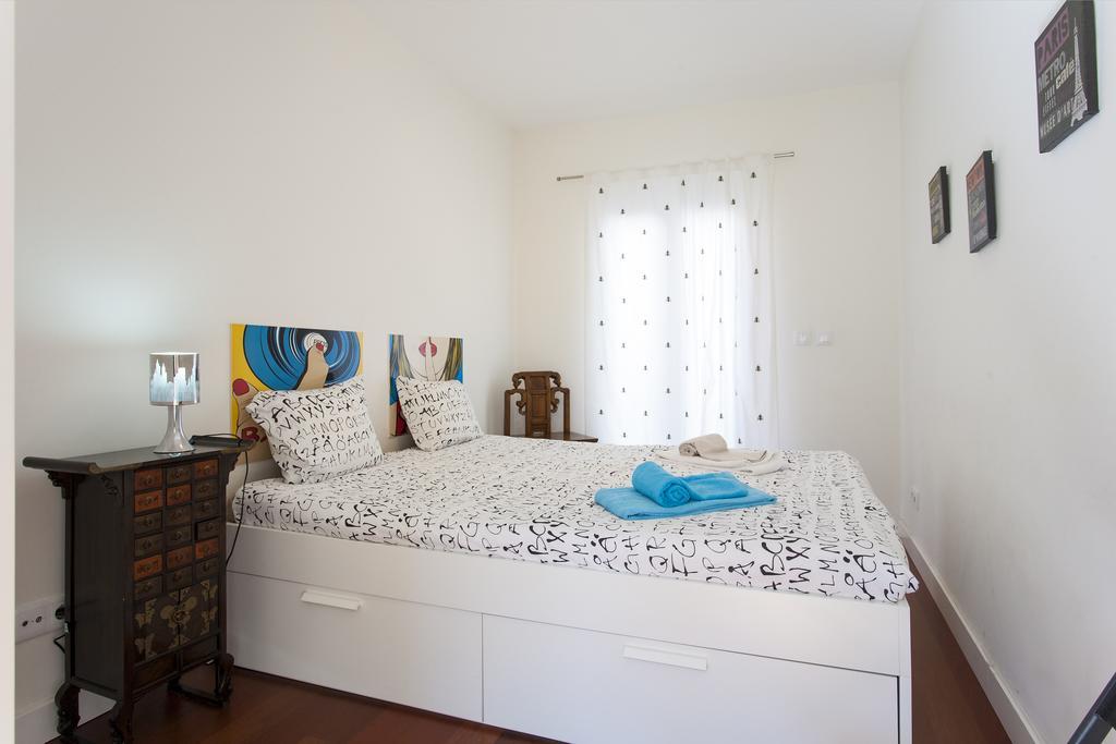 ליסבון Joivy Joyful 2Br Apt With Terrace Nearby Sao Bento Palace מראה חיצוני תמונה