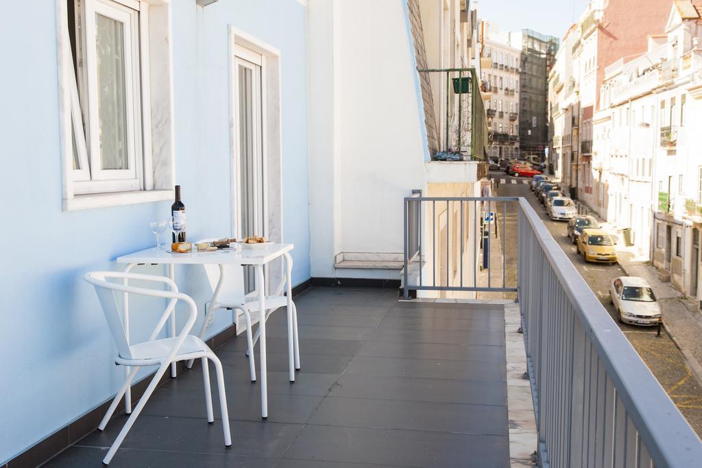 ליסבון Joivy Joyful 2Br Apt With Terrace Nearby Sao Bento Palace חדר תמונה