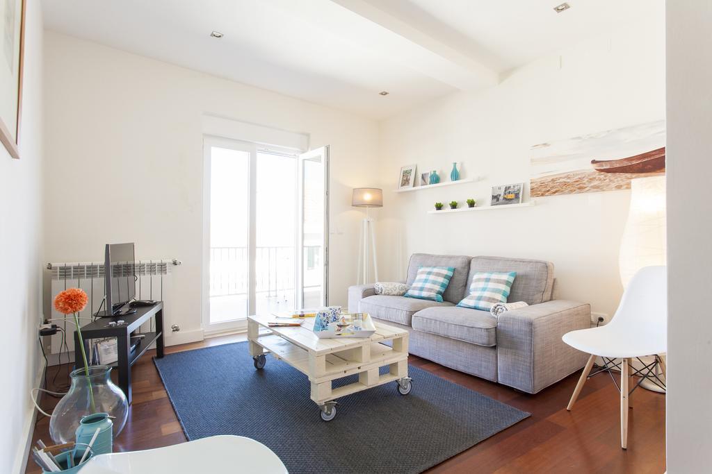 ליסבון Joivy Joyful 2Br Apt With Terrace Nearby Sao Bento Palace חדר תמונה