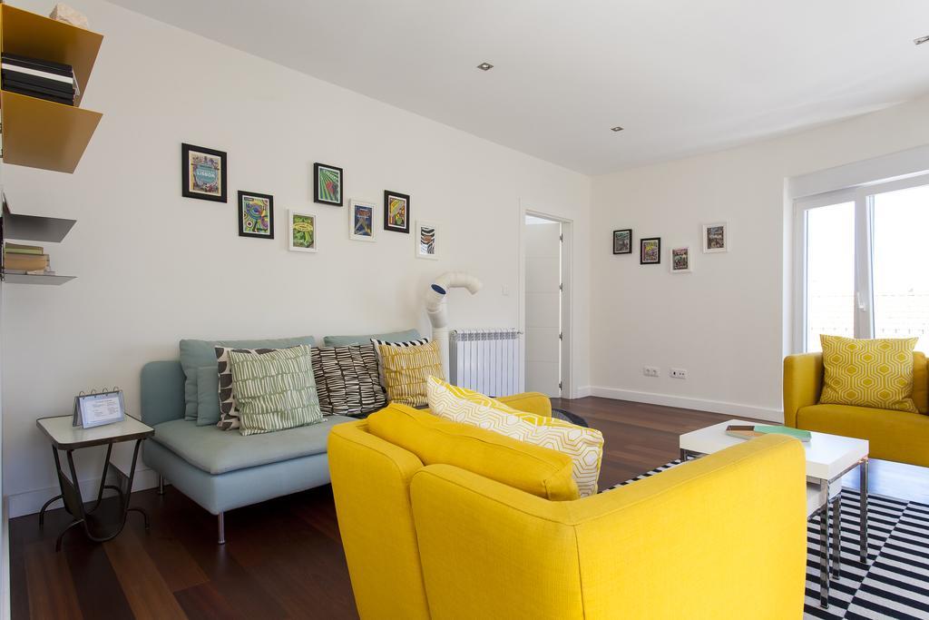 ליסבון Joivy Joyful 2Br Apt With Terrace Nearby Sao Bento Palace מראה חיצוני תמונה